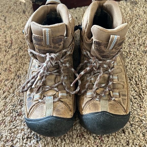 Women’s keen hiker boots size 5.5.  They are used but in good condition. - Picture 5 of 5